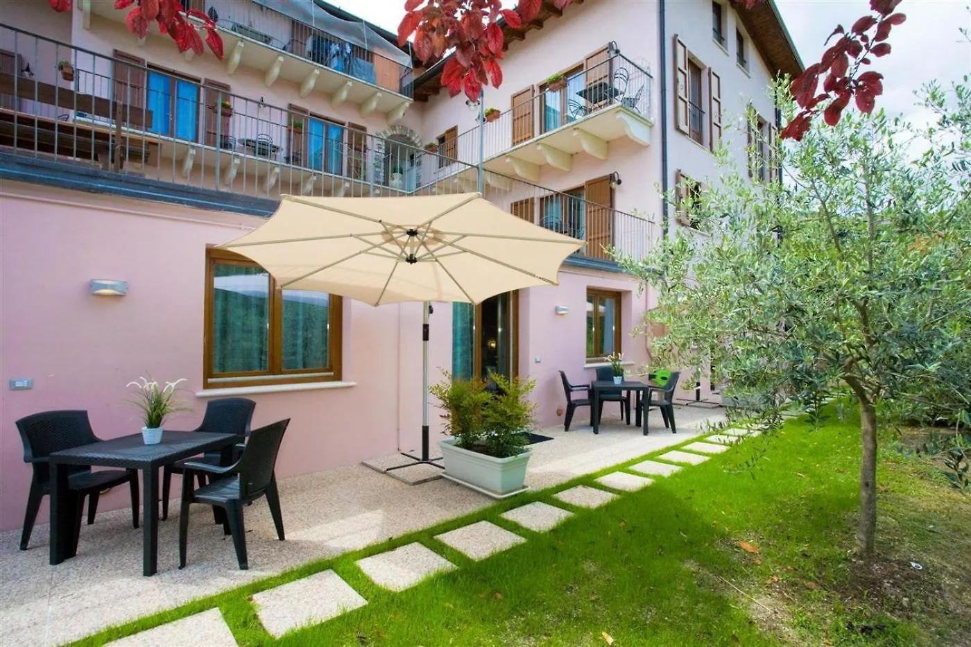 Residence Delle Rose Tremosine Aparthotel